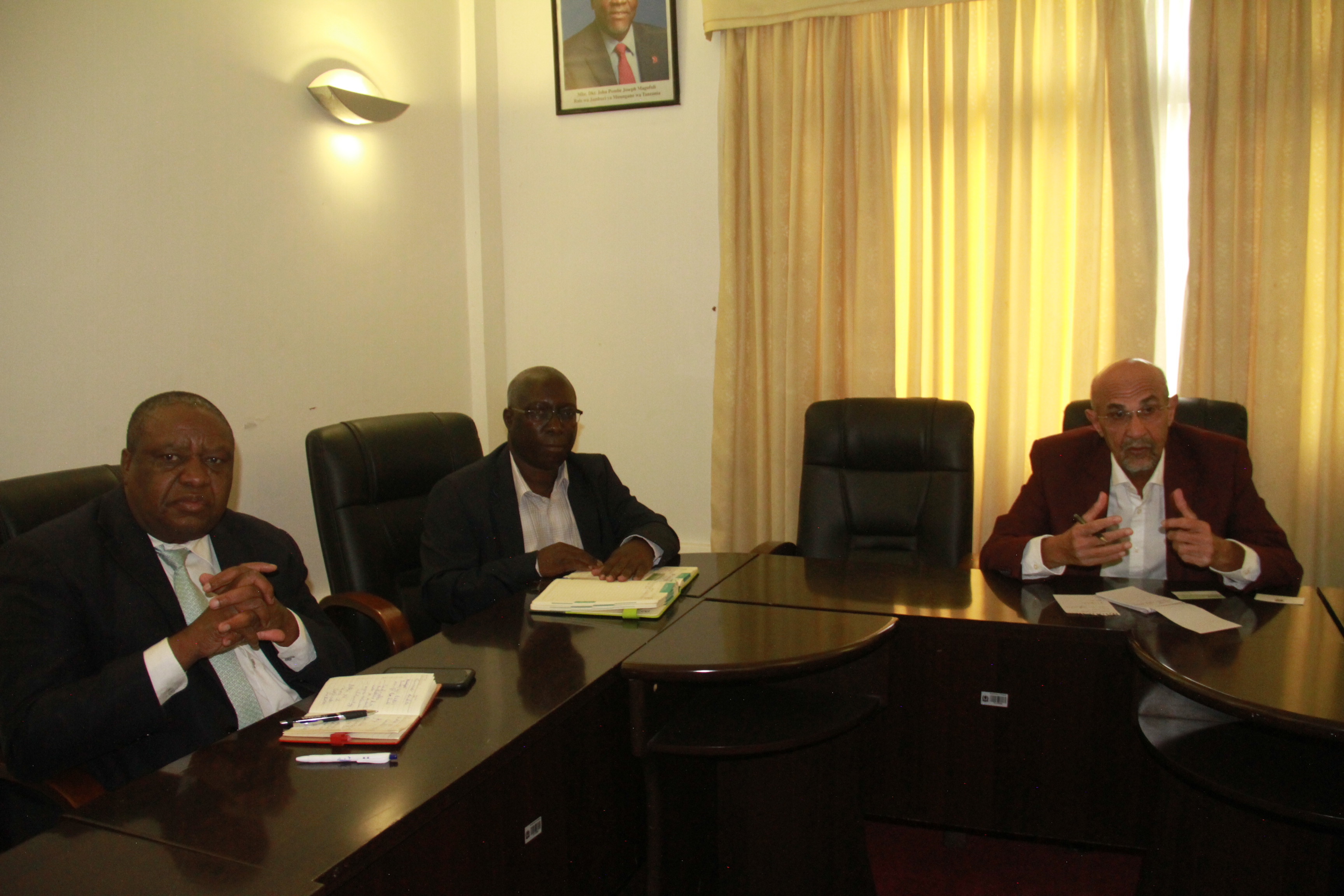 Waziri Zungu:  kufunga kiwanda siyo kipaumbele cover image